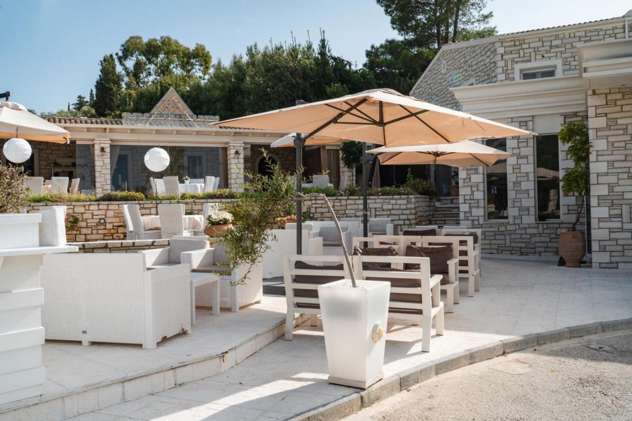 Neptune Sea House - Beachfront Agios Spyridon  Dış mekan fotoğraf