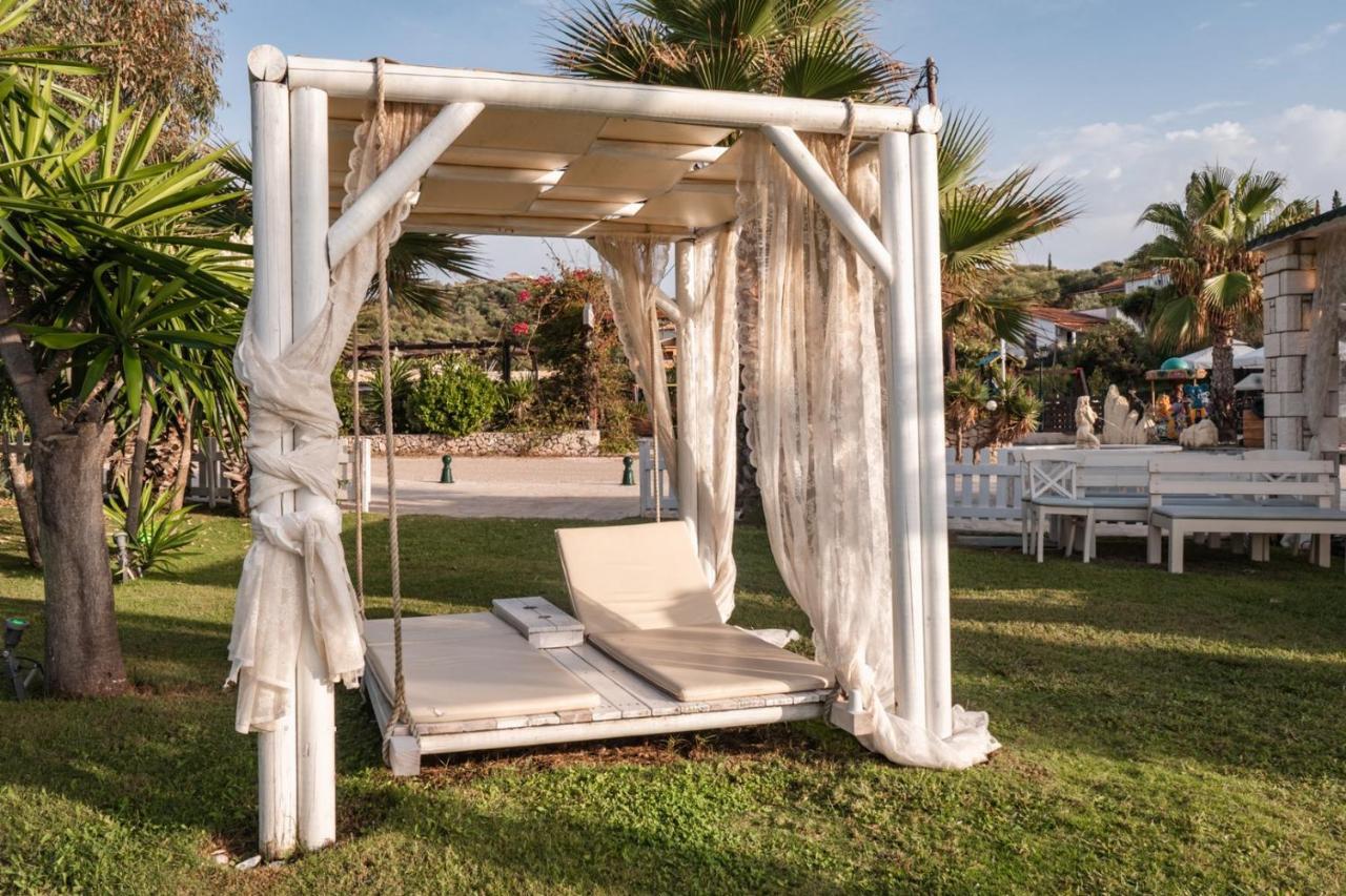 Neptune Sea House - Beachfront Agios Spyridon  Dış mekan fotoğraf